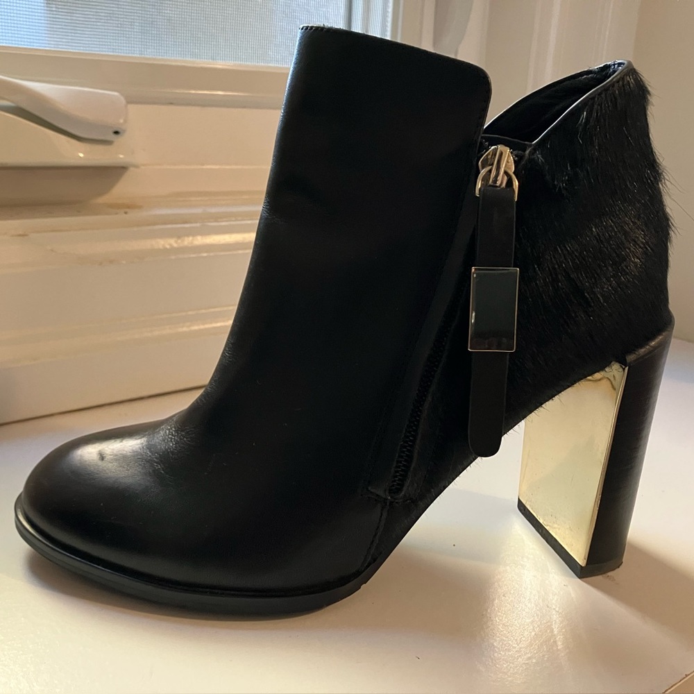 See by Chloe black Nara-2 heel ankle boots. 7.5 US